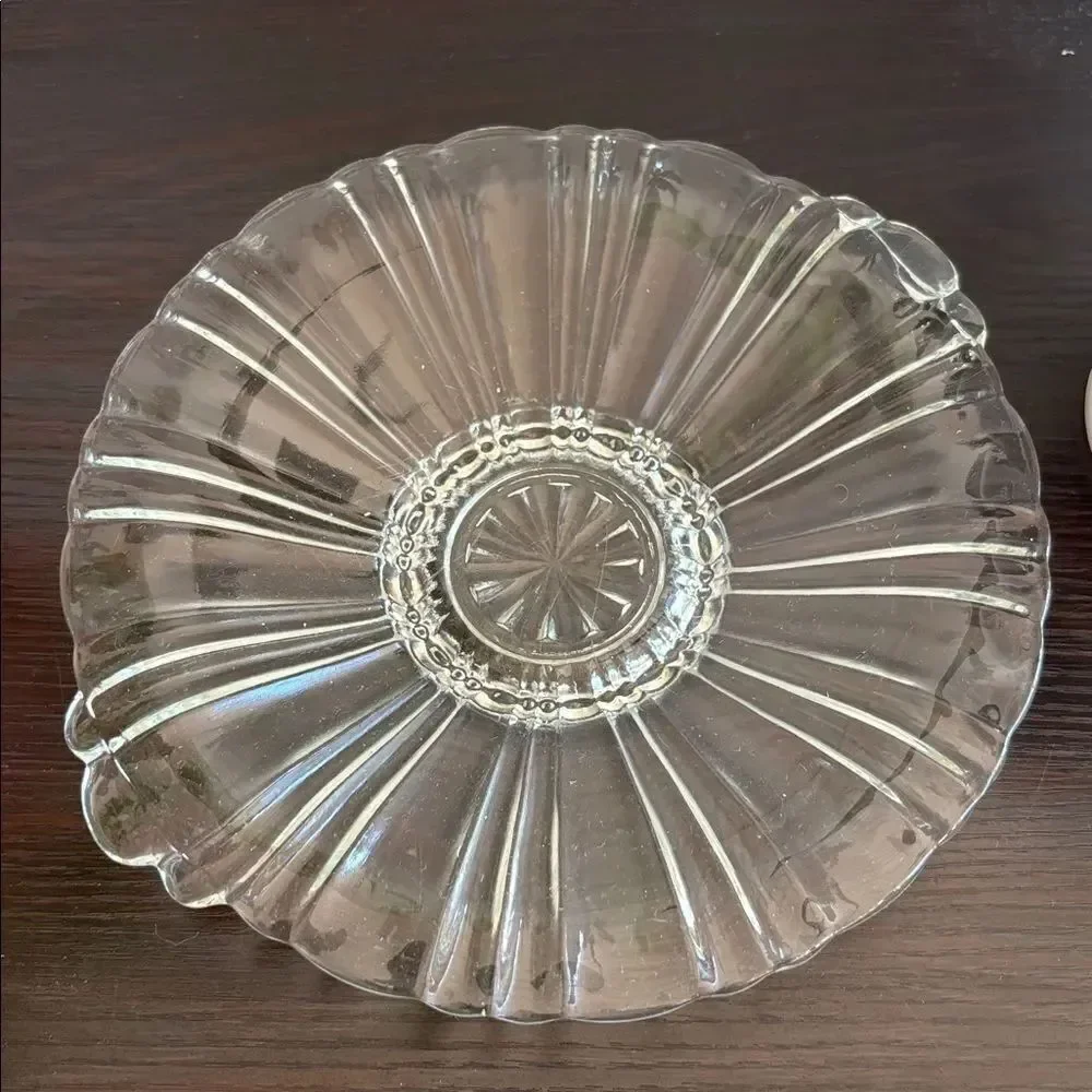 🎀Vintage🎀 Round Clear Glass Trinket Dish